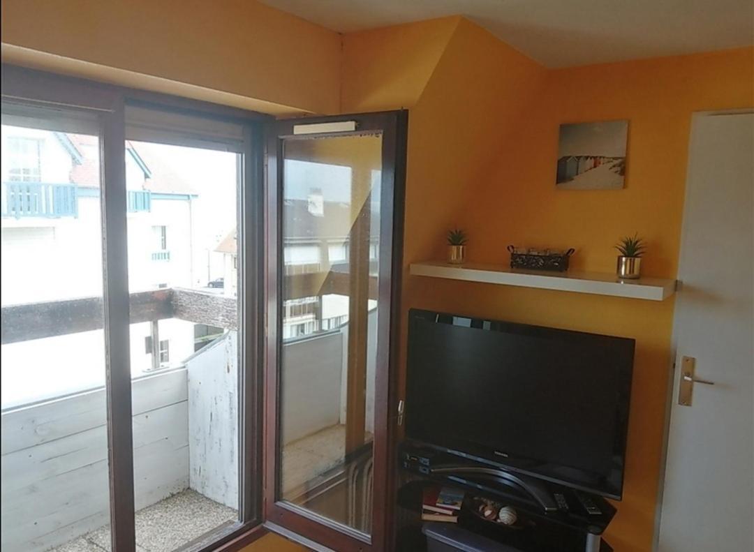 Appartement A 50 M De La Plage Avec Wifi Et Netflix Villers-sur-Mer Exterior photo